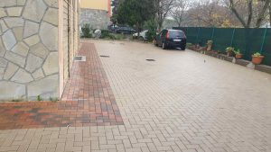 cortile grigio con finitura colormix